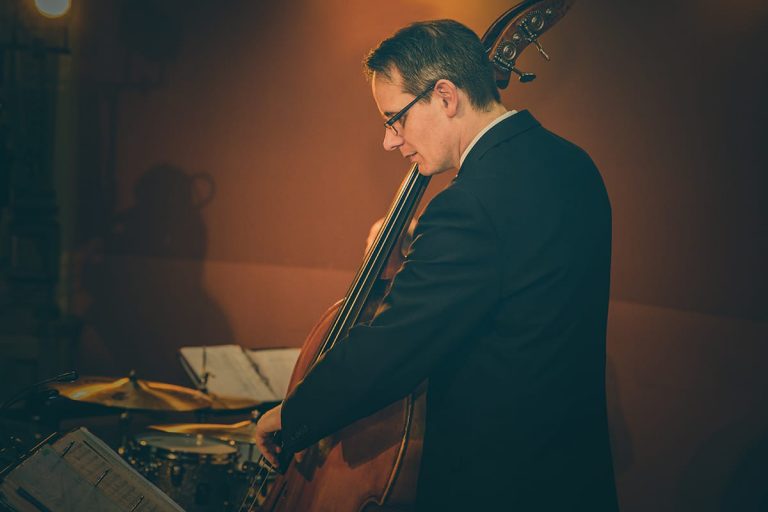 Lars Födisch, Kontrabassist bei JAZZACUDA